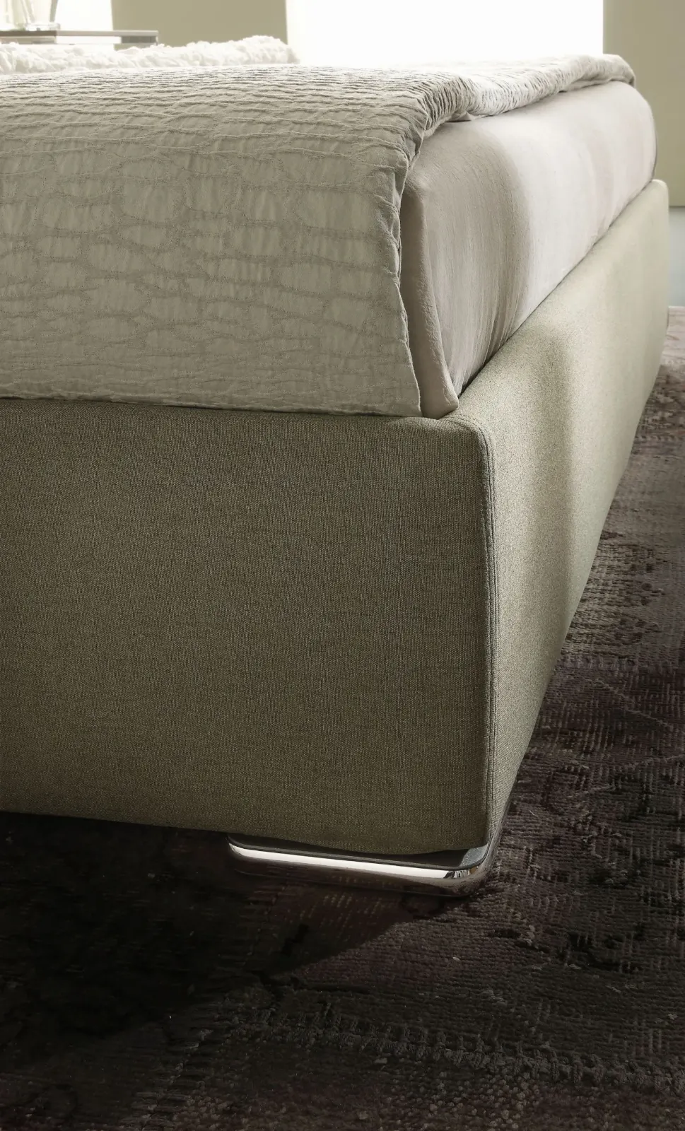Letto Michelle, letto imbottito moderno con giroletto a fascia alta o bassa, made in Italy – foto 7